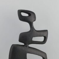 Sculpture femme abstraite noire en métal